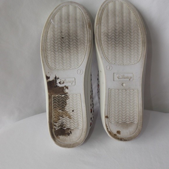 Disney Canvas Sneakers Mickey & Minnie Mouse, Size 7, Excellent Condition - Picture 11 of 11